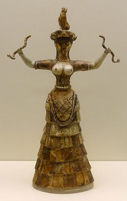 Imagen: diosa de las serpientes de Creta. Lleva el póster corpiño para levantar los pechos. //CC Wikipedia.